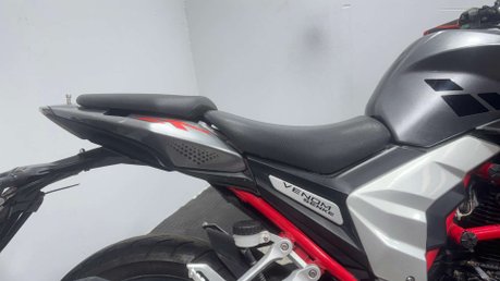 Lexmoto Venom 2019 ONLY 2K RUNNING PROJECT NAKED BIKE LEARNER 125CC 28