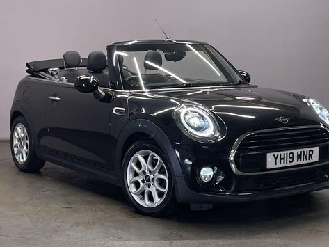 Mini Convertible 1.5 Cooper Classic Convertible 2dr Petrol Manual Euro 6 (s/s) (136 ps) PDC-