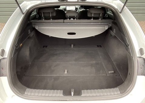 Kia Pro Ceed 1.5T GDi ISG GT-Line DCT 19