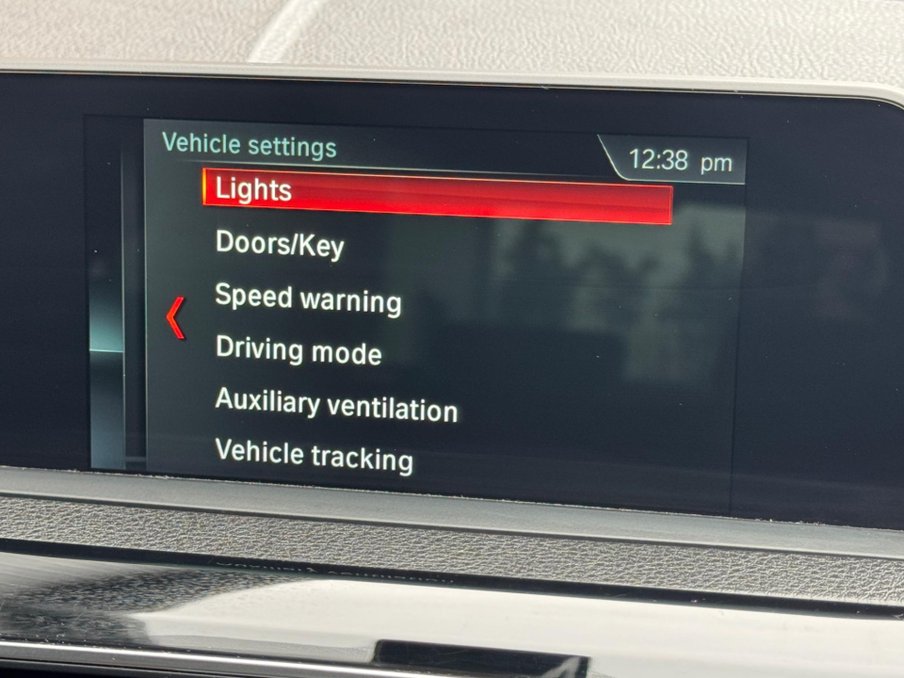 2018 BMW 3 Series — image 17