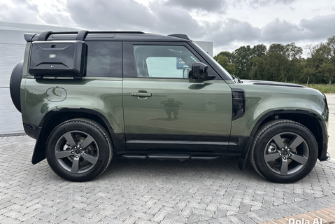 Land Rover Defender 90 D250 Hard Top X-Dynamic HSE 3 Seat 7