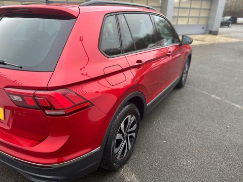 Volkswagen Tiguan 1.5 TSI Active SUV 5dr Petrol Manual Euro 6 (s/s) (130 ps) Bluetooth - Allo 29