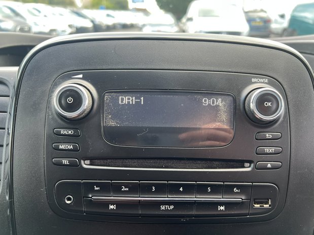 Vauxhall Vivaro SWB Low Roof Sportive 2700 Air Con Sensors Euro 6 NO VAT 33