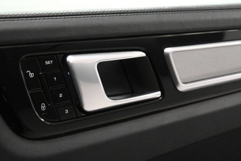 Porsche Cayenne 4.0 Cayenne V8 T Auto 4WD 5dr 47