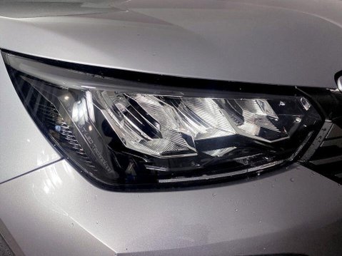 Peugeot 2008 1.2 PureTech Allure SUV 5dr Petrol Manual Euro 6 (s/s) (100 ps) Cruise Con 9
