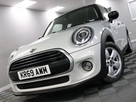 Mini Hatch COOPER CLASSIC 12