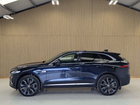 Jaguar F-Pace 2.0 F-PACE R-Dynamic HSE D MHEV AWD Auto 4WD 5dr 15
