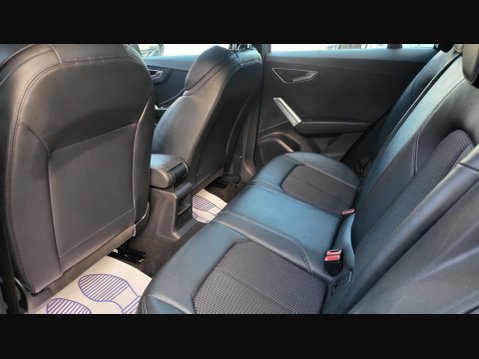 Audi Q2 TFSI S LINE 18