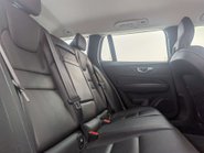 Volvo V60 2.0 V60 Momentum B4 MHEV Auto 5dr 50