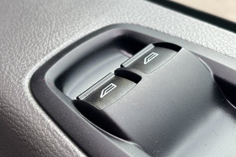 Ford Transit 350 L3 H2 Limited 130 ps Selectshift Automatic Panel Van - Sat Nav 39