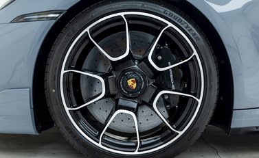 Porsche 911 Turbo S Cabriolet (992) 11