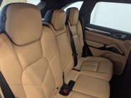 Porsche Cayenne 3.0 Cayenne V6 D Tiptronic S 4WD 5dr 50