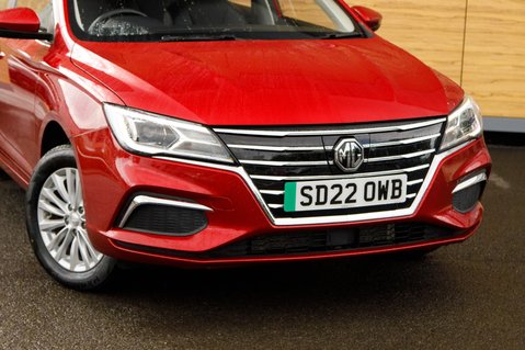 MG MG5 EXCLUSIVE 11