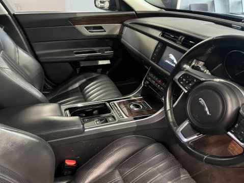 Jaguar XF 2.0d Portfolio Sportbrake Auto Euro 6 (s/s) 5dr 31