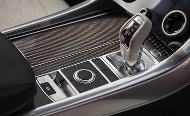 Land Rover Range Rover Sport 5.0 SVR 21