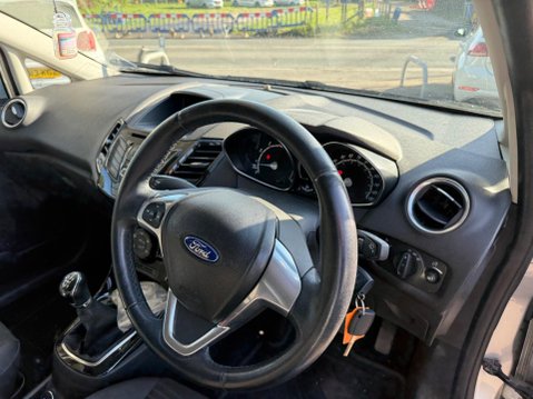 Ford Fiesta 1.25 Zetec Euro 5 5dr 8