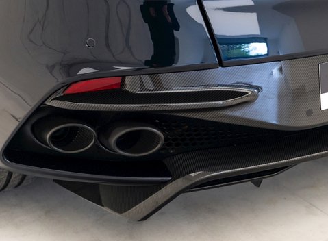 Aston Martin DBS Superleggera 27