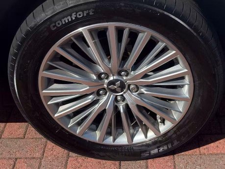 Mitsubishi Outlander 2.4h TwinMotor 13.8kWh Design SUV 5dr Petrol Plug-in Hybrid CVT 4WD Euro 6 9