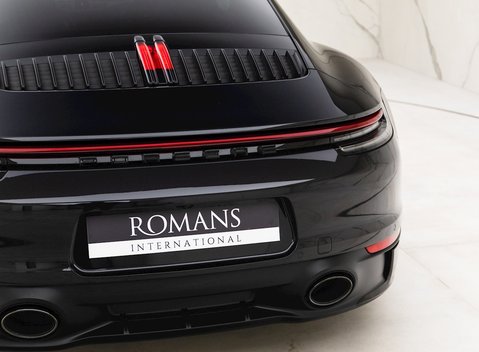 Porsche 911 Carrera S (992) 26