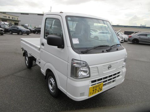 Nissan NT100 Clipper DX 4WD 660cc Kei Truck, Suzuki Carry Based 2