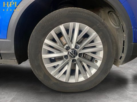 Volkswagen T-Roc 1.0 TSI Life SUV 5dr Petrol Manual Euro 6 (s/s) (110 ps) Alloys - Air Con - 10