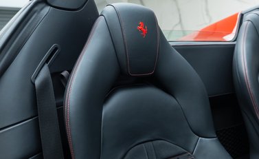 Ferrari 488 SPIDER 18