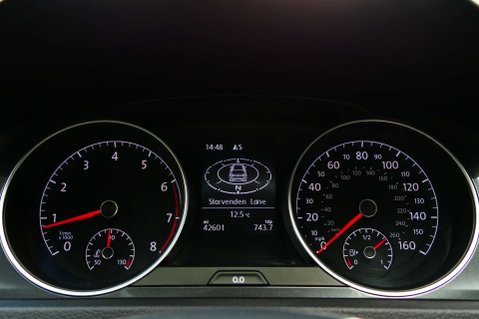 Volkswagen Golf 1.4 Golf SE Nav TSi BlueMotion Technology 5dr 35