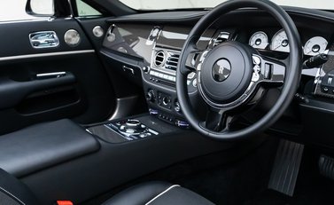 Rolls-Royce Dawn Black Badge 13