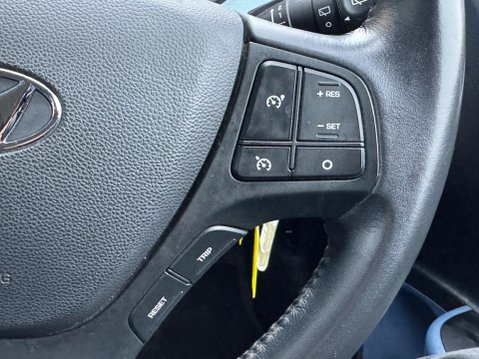 Hyundai i10 1.2 Premium Euro 5 5dr 15