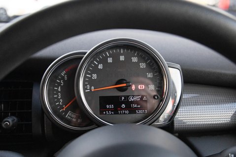 Mini Hatch COOPER CLASSIC 15