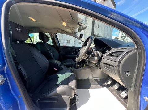 Renault Megane GT LINE TOMTOM DCI 32