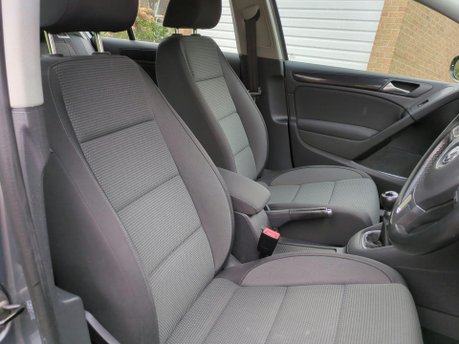 Volkswagen Golf MATCH 1.6 TDI 5 door hatchback 2 owners just 42,000m FSH+CAMBELT CHANGED 7