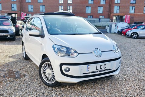 Volkswagen Up HIGH UP.. AUTOMATIC.. GLASS E/SUNROOF.10 MAIN DEALER SERVICES..ONE OWNER..  1
