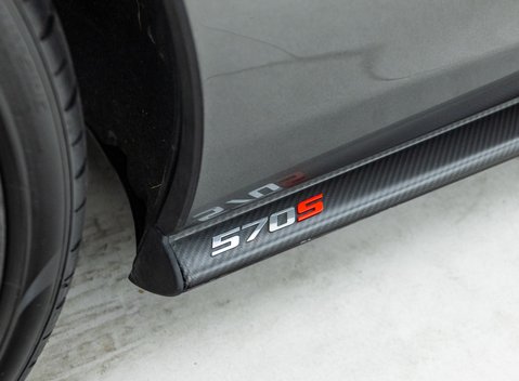 McLaren 570S Spider 39