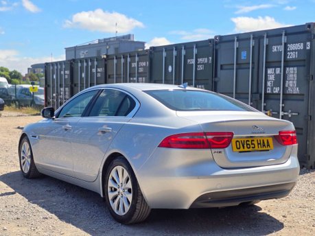 Jaguar XE 2.0d Portfolio Saloon 4dr Diesel Auto Euro 6 (s/s) (163 ps) 30