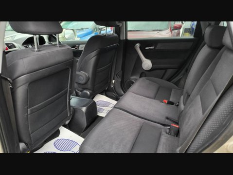 Honda CR-V I-VTEC ES 17