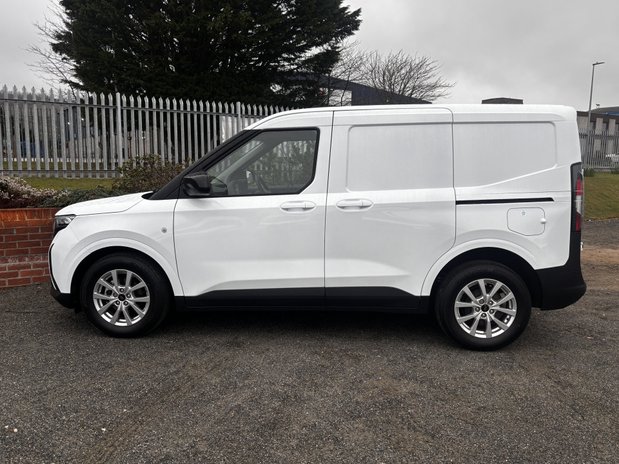 Ford Transit Courier Transit Courier Petrol 1.0 EcoBoost 125ps Limited Van 6