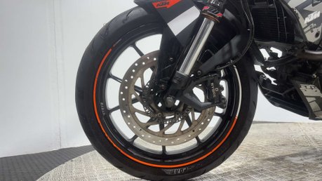 KTM Duke 2017 19K SPARES OR REPAIR PROJECT NAKED SUPERMOTO BIKE 125CC 8