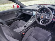 Porsche 911 CARRERA GTS PDK 9