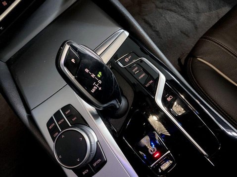 BMW 5 Series 2.0 530e 12kWh SE Saloon 4dr Petrol Plug-in Hybrid Steptronic Euro 6 (s/s) 16