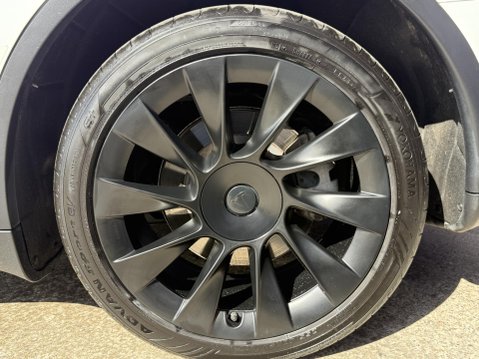 Tesla Model Y (Dual Motor) Long Range SUV 5dr Electric Auto 4WDE (384 bhp) 16