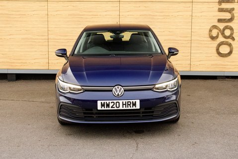 Volkswagen Golf LIFE TSI 5