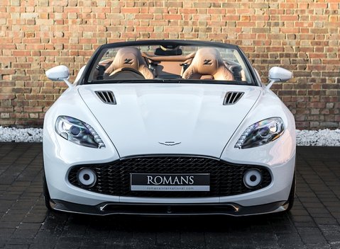 Aston Martin Zagato Vanquish Volante 6