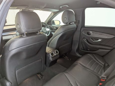 Mercedes-Benz C Class 2.0 C 220 AMG Line Premium D Auto 4dr 38