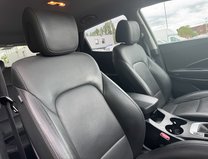 Hyundai SANTA FE 2.2 CRDi Blue Drive Premium SUV 5dr Diesel Manual 4WD Euro 6 (200 ps) 9