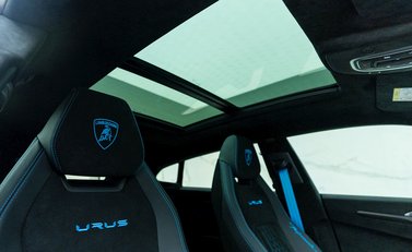 Lamborghini Urus Performante 13