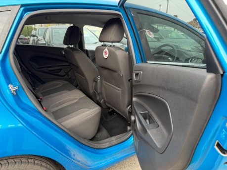 Ford Fiesta TITANIUM 20