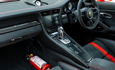 Porsche 911 GT3 (991.2) 15