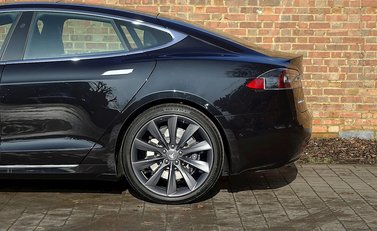 Tesla Model S S 90d 7