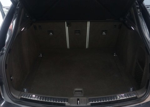 Porsche Macan 3.0 Macan S Semi-Auto 4WD 5dr 63